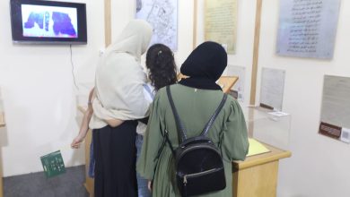 *مخطوطة عمرها أكثر من ٥٠٠ عام بجناح الأزهر بمعرض الإسكندرية عن أسماء مصر وحدودها وما فيها من العجائب*