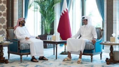 أمير قطر يستقبل طحنون بن زايد آل نهيان نائب حاكم إمارة أبوظبي مستشار الأمن الوطني، والوفد المرافق.