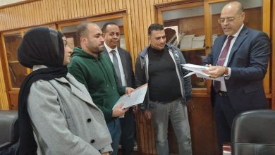 "بداية جديدة لبناء الإنسان " .. وزير العمل يُسلم عقود عمل جديدة لذوي همم بمحافظة القاهرة..