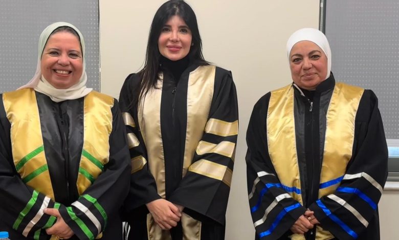 بوابة يوتوبيا تهنيء د شريهان فؤاد لحصولها على درجة الدكتوراه بتقدير امتياز مع مرتبة الشرف 1 بوابة يوتوبيا تهنيء د شريهان فؤاد لحصولها على درجة الدكتوراه بتقدير امتياز مع مرتبة الشرف