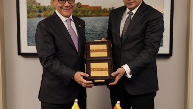 وزير السياحة والآثار يستقبل وزير ثقافة فنزويلا لتعزيز التعاون الثنائي بين البلدين في مجال الآثار