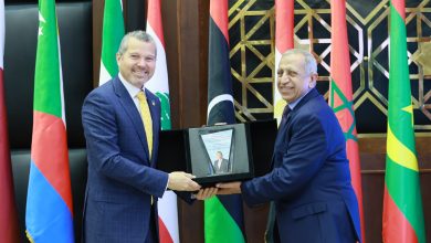 الأمين العام للمنظمة البحرية الدولية يشيد باحترافية الأكاديمية العربية للعلوم والتكنولوجيا والنقل البحري