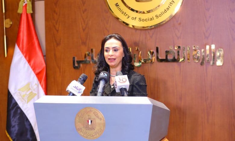وزيرة التضامن الاجتماعي تفتتح مركز استقبال أبناء العاملين والعاملات بديوان عام الوزارة بالعاصمة الإدارية الجديدة بحضور وزير العدل 1 وزيرة التضامن الاجتماعي تفتتح مركز استقبال أبناء العاملين والعاملات بديوان عام الوزارة بالعاصمة الإدارية الجديدة بحضور وزير العدل