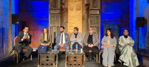 برعاية اتحاد الجامعات العربية وفي أجواء رمضانية : المجلس العربي للمسؤولية المجتمعية يقيم ندوة بمركز الإبداع الفني بقبة الغوري ويكرّم المشاركين في دورة الذكاء الاصطناعي للإعلاميين 19 برعاية اتحاد الجامعات العربية وفي أجواء رمضانية : المجلس العربي للمسؤولية المجتمعية يقيم ندوة بمركز الإبداع الفني بقبة الغوري ويكرّم المشاركين في دورة الذكاء الاصطناعي للإعلاميين