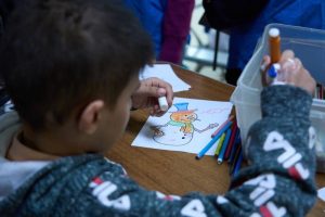 بنك قناة السويس ينظم زيارة لمؤسسة مستشفى سرطان الأطفال - مصر 57357 لدعم الأطفال المرضى.