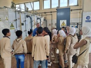 مياه الفيوم تستقبل 23 زيارة لطلاب المدارس والجامعات بمحطات تنقية مياه الشرب