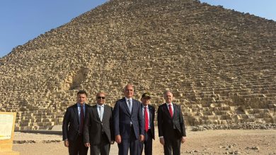 وزير الثقافة والسياحة التركي يزور منطقة أهرامات الجيزة … ويشيد بتاريخ المنطقة وعراقة الحضارة المصرية القديمة
