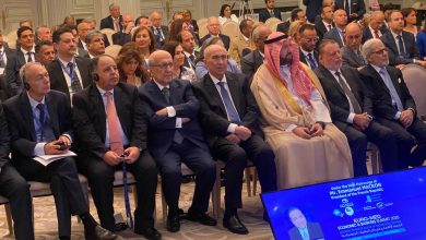 برعاية الرئيس الفرنسي إيمانويل ماكرون، اتحاد المصارف العربية يجمع نخبة من القيادات المصرفية وصنّاع القرار في العاصمة الفرنسية لمناقشة سبل الصمود الاقتصادي وتعزيز التكامل الإقليمي.