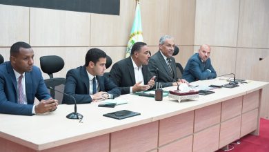 محافظ مطروح يلتقى رؤساء المدن ونوابهم الجدد ..ويشدد على : أولوية الإرتقاء بمستوى الخدمات والتفاعل المستمر لحل مشاكل المواطنين