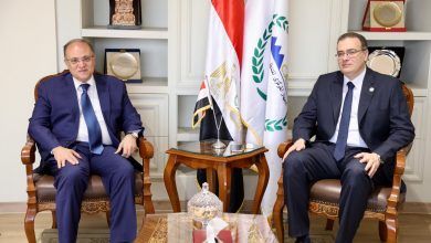 رئيس الجهاز المركزي للتنظيم والإدارة ورئيس هيئة الدواء المصرية يبحثان تعزيز التعاون المشترك