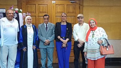 د راندا رزق تهنيء د مي مهاب لحصولها على درجة الدكتوراه في الفنون الجميلة