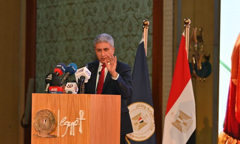 تحت شعار “إحنا مصر” - وزير السياحة والآثار يطلق حملة ترويجية لتسليط الضو على أهمية السياحة للمجتمع وإبراز القيم الأصيلة والسلوكيات الإيجابية للشعب المصري ودورها في الترويج للمقصد المصري 1 تحت شعار “إحنا مصر” - وزير السياحة والآثار يطلق حملة ترويجية لتسليط الضو على أهمية السياحة للمجتمع وإبراز القيم الأصيلة والسلوكيات الإيجابية للشعب المصري ودورها في الترويج للمقصد المصري