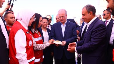 وزيرا التضامن الاجتماعي والخارجية يتفقدان رفقة رئيس وزراء فلسطين المطبخ الإنساني والمخبز الآلي للهلال الأحمر المصري بالعريش لدعم أهالي غزة