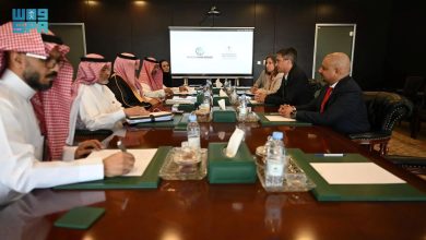 البرنامج السعودي لتنمية وإعمار اليمن والبنك الدولي يبحثان توسيع الشراكات والمشروعات التنموية في اليمن
