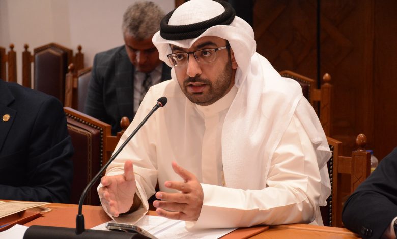 الغريب يؤكد أهمية التعاون بين مؤسسات المجتمع المدني والحكومة في تعزيز التنمية المستدامة في الكويت. 1 الغريب يؤكد أهمية التعاون بين مؤسسات المجتمع المدني والحكومة في تعزيز التنمية المستدامة في الكويت.