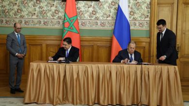 وزير الخارجية المغربي، ناصر بوريطة، يجرى مباحثات مع نظيره الروسي، سيرغي لافروف.
