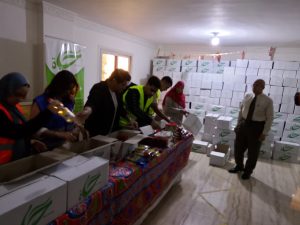 المجلس العربي للمسئولية المجتمعية ييبدأ في توزيع 2500 كرتونة الخير بالتعاون مع مؤسسة حياة للتنمية المستدامة في ثلاث محافظات