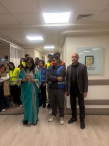 بالصور المجلس العربي للمسئولية المجتمعية ينظم زيارة لمستشفى أهل مصر للحروق بمشاركة مؤسسة حياة ومتطوعي جامعة المستقبل