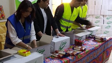 كابتن أحمد حسن سفير الخير لموسسة حياة للتنمية المستدامة وسنوات من المشاركة مع متطوعي جامعة المستقبل في تعبئة وتوزيع ٥٠٠٠ كرتونة رمضان