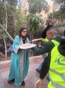 المجلس العربي للمسؤولية المجتمعية يواصل فرحة الصائمين بتوزيع السلع الغذائية على موائد الرحمن وبالتعاون مع مؤسسة حياة للتنمية المستدامة وبمشاركة عدد من المتطوعين من طلاب جامعة المستقبل