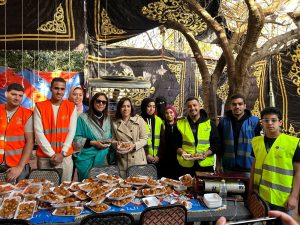 المجلس العربي للمسؤولية المجتمعية يواصل فرحة الصائمين بتوزيع السلع الغذائية على موائد الرحمن وبالتعاون مع مؤسسة حياة للتنمية المستدامة وبمشاركة عدد من المتطوعين من طلاب جامعة المستقبل