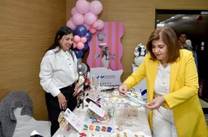 احتفالاً بشهر المرأة.. بنك قناة السويس يُنظم سلسلة معارض لموظفاته وتجربة تجمع بين التسوق والترفيه ويوزّع هدايا تذكارية تقديرًا لدورهن