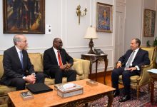 وزير الخارجية يستقبل رئيس جامعة كارلتون الكندية لبحث سبل تعزيز التعاون الأكاديمي والعلمي بين مصر وكندا