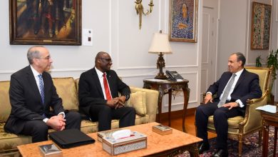 وزير الخارجية يستقبل رئيس جامعة كارلتون الكندية لبحث سبل تعزيز التعاون الأكاديمي والعلمي بين مصر وكندا