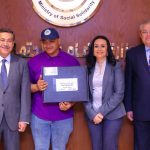 وزارة التضامن الاجتماعي وبنك التعمير والإسكان يشهدان توزيع عدد من الأجهزة التعويضية لطلاب الجامعات من ذوي الإعاقة