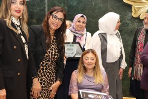 المجلس العربي للمسؤولية المجتمعية يكرّم الأستاذة غادة توفيق، وكيلة البنك المركزي للمسؤولية المجتمعية والاستدامة، ويختارها سفيرة للوقف الخيري من أجل التعليم المستدام
