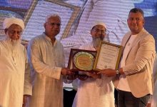 "وزير الشؤون الاجتماعية في بنجلاديش يكرم الدكتور محمد ممدوح بجائزة الخدمة الإنسانية لعام 2026 "