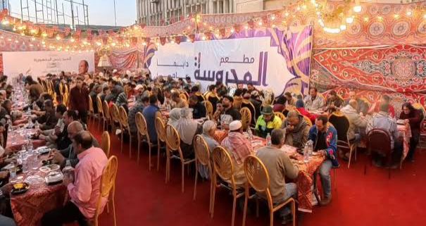 التضامن ترفع خطة تشغيل مطعم المسئولية المجتمعية (المحروسة) إلى ٦٠٠٠ وجبة ساخنة يوميًا خلال العيد 1 التضامن ترفع خطة تشغيل مطعم المسئولية المجتمعية (المحروسة) إلى ٦٠٠٠ وجبة ساخنة يوميًا خلال العيد