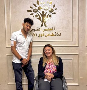 في إطار دعمها للرياضيين من ذوي الإعاقة.. المشرف العام على القومي للأشخاص ذوي الإعاقة تستقبل الفارس محمود سامح 4 في إطار دعمها للرياضيين من ذوي الإعاقة.. المشرف العام على القومي للأشخاص ذوي الإعاقة تستقبل الفارس محمود سامح