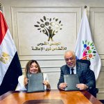 القومي لذوي الإعاقة” ونقابة المهن التمثيلية يوقعان بروتوكولًا لتغيير الصورة النمطية في الدراما المصرية* *د.إيمان كريم* : - *خطوة هامة نحو تمثيل عادل وواقعي للأشخاص ذوي الإعاقة.. وتعزيز دمجهم عبر القوى الناعمة* - *الأعمال الفنية شريك أساسي في تمكين ذوي الإعاقة وكسر الحواجز المجتمعي*