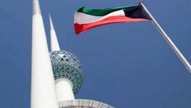 الدفاعات الكويتية تتصدي لهجمات صاروخية ومُسيرات وتحمل إيران المسؤولية