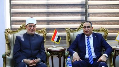 مفتي الجمهورية يؤكد من العريش: استهداف الدين واللغة والتاريخ والوطن أخطر صور العبث بالهوية الوطنية