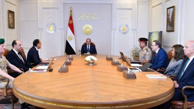 الرئيس السيسي يشدد على ضرورة مواصلة العمل لتطوير الجهاز الإداري للدولة بما يضمن تحقيق الكفاءة والفاعلية والقدرة على مواكبة متطلبات التنمية الشاملة