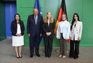 وفد برلماني مصري برئاسة الوزير سامح شكري يختتم زيارة رسمية إلى ألمانيا لتوسيع التعاون الثنائي بين البلدين في مختلف المجالات 9 وفد برلماني مصري برئاسة الوزير سامح شكري يختتم زيارة رسمية إلى ألمانيا لتوسيع التعاون الثنائي بين البلدين في مختلف المجالات
