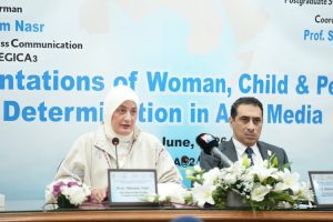 ملتقى "إيجيكا 3" الدولي بـ "إعلام القاهرة" يبحث تمثلات المرأة والطفل في الإعلام العربي 7 ملتقى "إيجيكا 3" الدولي بـ "إعلام القاهرة" يبحث تمثلات المرأة والطفل في الإعلام العربي