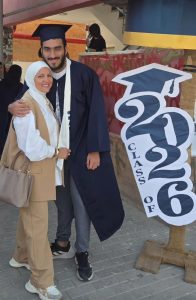 بالصور .. دعاء فاروق تحتفل بتخرج ابنها مختار