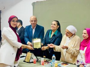 الدكتورة راندا رزق تهنيء خريجي الإعلام بالتربية النوعية جامعة القاهرة وتشيد بمشروعاتهم وتقدم 40 منحة تدريب مجانية للمتميزين