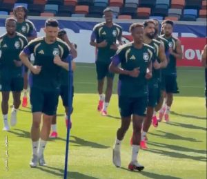 المنتخب السعودي ينهي استعداده للمواجهة المصيرية أمام الرأس الأخضر بحضور وزير الرياضة