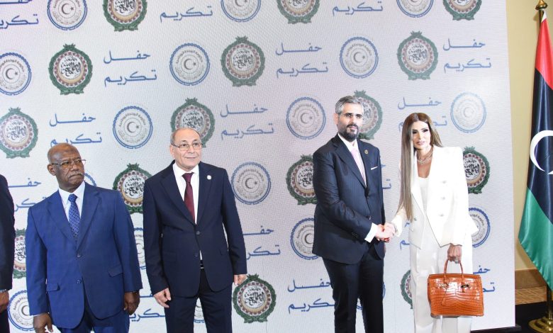 ياسمين ثروت تشارك في حفل تكريم الأمين العام لجامعة الدول العربية والأمين العام المساعد 1 ياسمين ثروت تشارك في حفل تكريم الأمين العام لجامعة الدول العربية والأمين العام المساعد