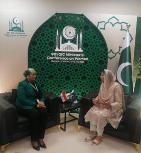 المستشارة أمل عمار تلتقي الوزيرة الفيدرالية للتعليم والتعليم الفني في جمهورية باكستان لبحث سبل تعزيز التعاون المشترك ..
