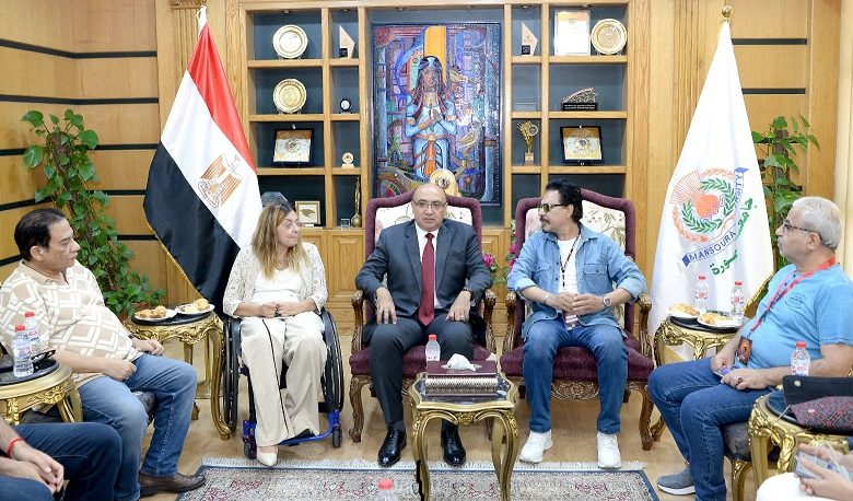 لاكتشاف المواهب وإخراج الطاقات الإبداعية.. القومي للأشخاص ذوي الإعاقة والمهرجان القومي للمسرح المصري وجامعة المنصورة يدعمون دمج الأشخاص ذوي الإعاقة في الفنون 1 لاكتشاف المواهب وإخراج الطاقات الإبداعية.. القومي للأشخاص ذوي الإعاقة والمهرجان القومي للمسرح المصري وجامعة المنصورة يدعمون دمج الأشخاص ذوي الإعاقة في الفنون