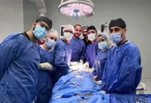 فريق طبي بمستشفيات سوهاج الجامعية ينجح في إنقاذ حياة طفل بعد اختراق إبرة لجدار القلب