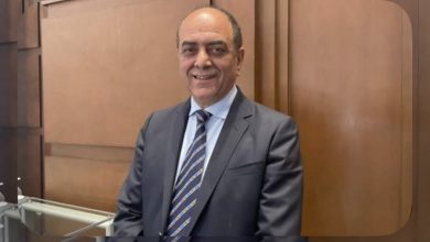 الغرفة التجارية بالجيزة تستعد لانطلاق «أهلاً مدارس» باجتماع مع التجار المشاركين* *أسامة الشاهد: تحمل الغرفة تكلفة تجهيز المعارض وإتاحتها للتجار مجانًا يتيح توجيه الوفر إلى خفض أسعار المنتجات