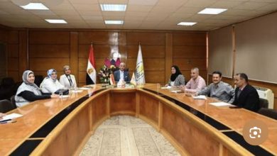 الدكتور أحمد عبدالمولى يعقد اجتماعًا مع مجلس شئون التعليم والطلاب لمناقشة تطوير العملية التعليمية والخدمات الطلابية