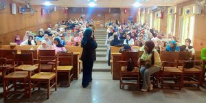 جامعة المنصورة: كلية التمريض تعزز التوعية بصحة الأم والطفل بورشة حول «الولادة الطبيعية والألف يوم الذهبية» 2 جامعة المنصورة: كلية التمريض تعزز التوعية بصحة الأم والطفل بورشة حول «الولادة الطبيعية والألف يوم الذهبية»