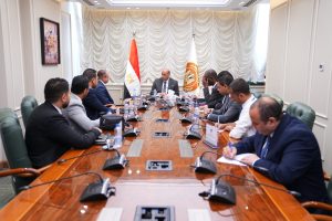 وزير العمل وقيادات «السعودي الألماني» يبحثان التوسع في التدريب من أجل التشغيل بالمهن الطبية